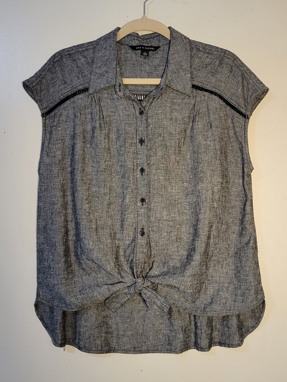 Zac & Racheal (Women's S) 100% Cotton Gray Button-Front Cap Sleeve Tie-Hem Top